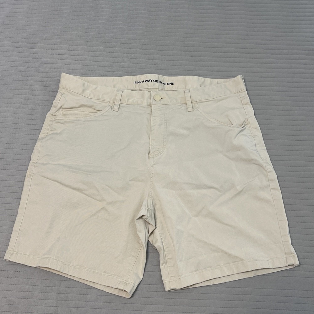 Rhone Shorts Mens Size 36 Beige 8" Inseam Stretch Casual Chino Flat Front Summer
